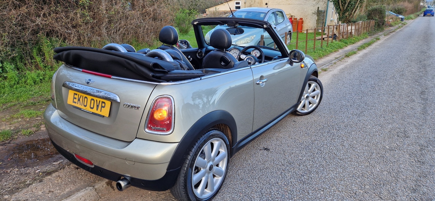 Used MINI Convertible 2010 for sale - 77718201: Photo 6