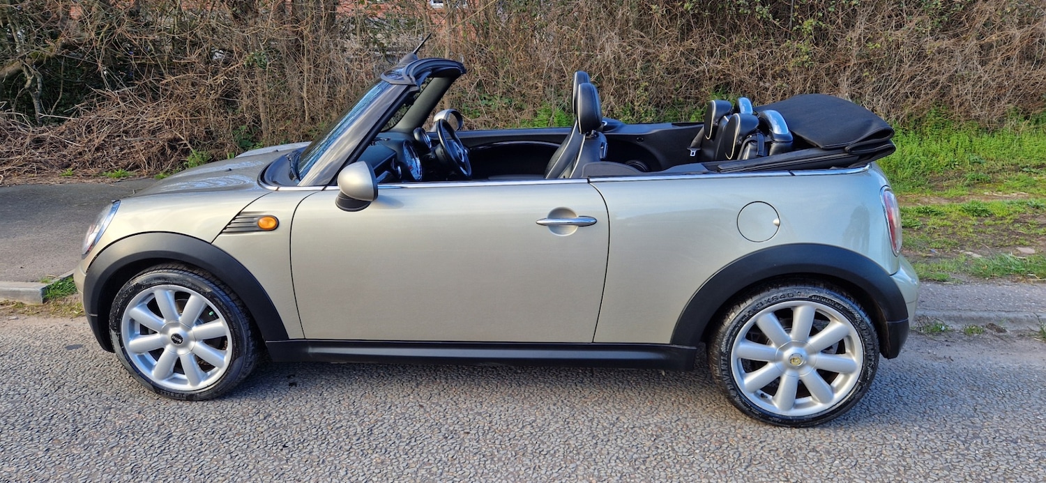 Used MINI Convertible 2010 for sale - 77718201: Photo 7