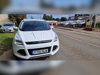 Used Ford Kuga 2015 for sale - 76037261: Photo
