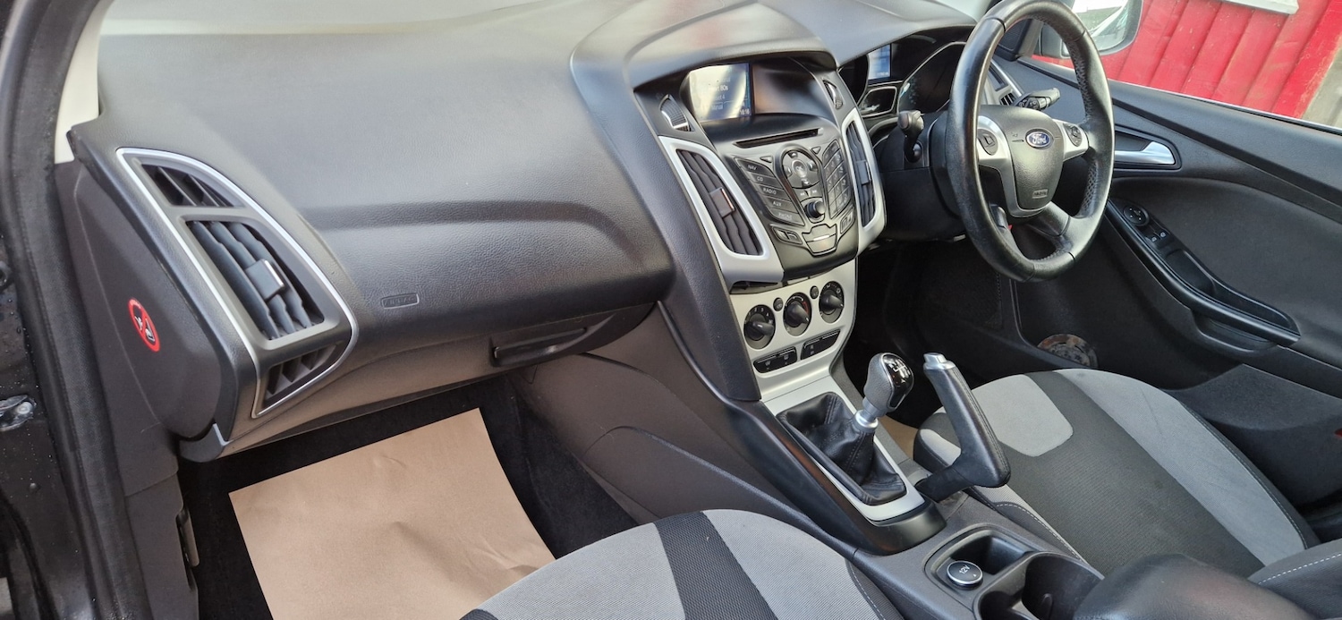 Used Ford Focus 2014 for sale - 76959877: Photo 13