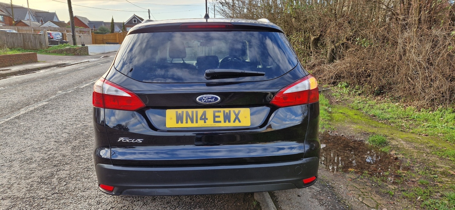 Used Ford Focus 2014 for sale - 76959877: Photo 3