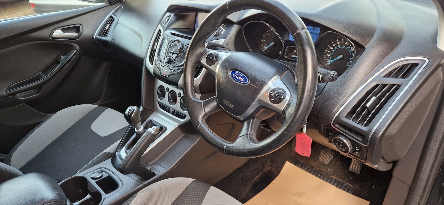 Used Ford Focus 2014 for sale - 76959877: Photo 6