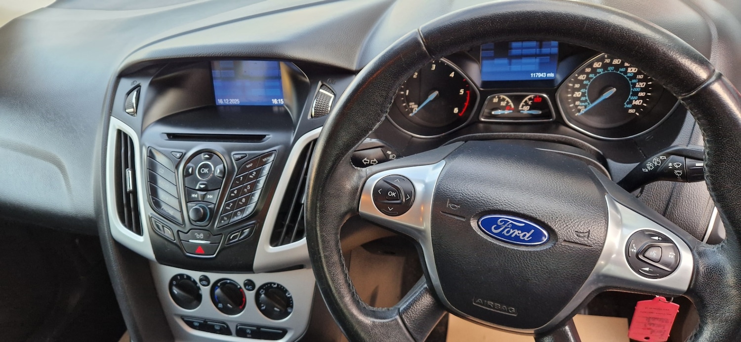 Used Ford Focus 2014 for sale - 76959877: Photo 7