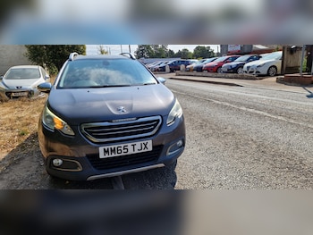 Used Peugeot 2008 2015 for sale - 79542662: Photo