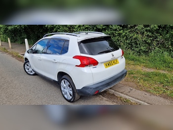 Used Peugeot 2008 2015 for sale - 78577885: Photo