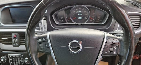Used Volvo V40 2017 for sale - 75535516: Photo 13