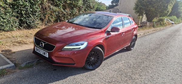 Used Volvo V40 2017 for sale - 75535516: Photo 1