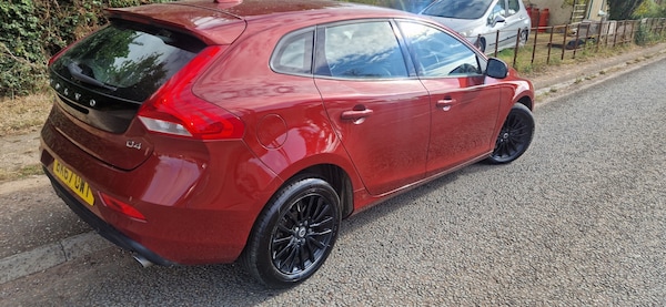 Used Volvo V40 2017 for sale - 75535516: Photo 6