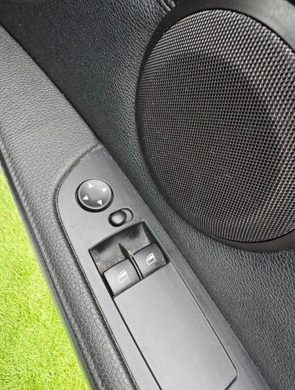 Used BMW 3 Series 2011 for sale - 76551999: Photo 19