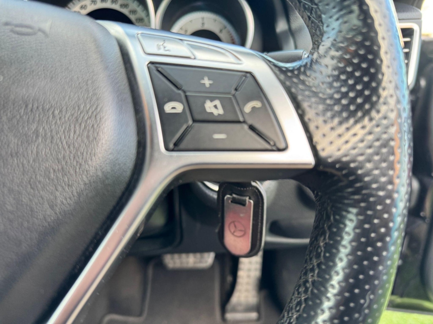 Used Mercedes-Benz E Class 2014 for sale - 76550067: Photo 8