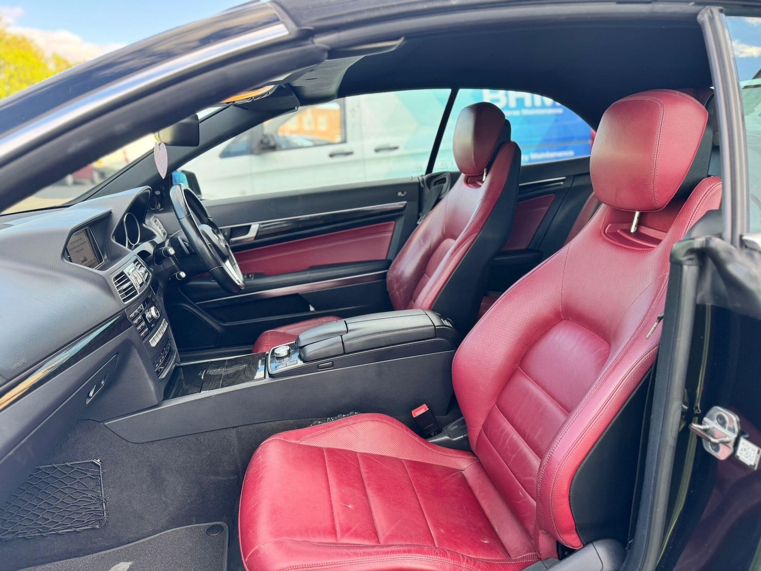 Used Mercedes-Benz E Class 2014 for sale - 76550067: Photo 9