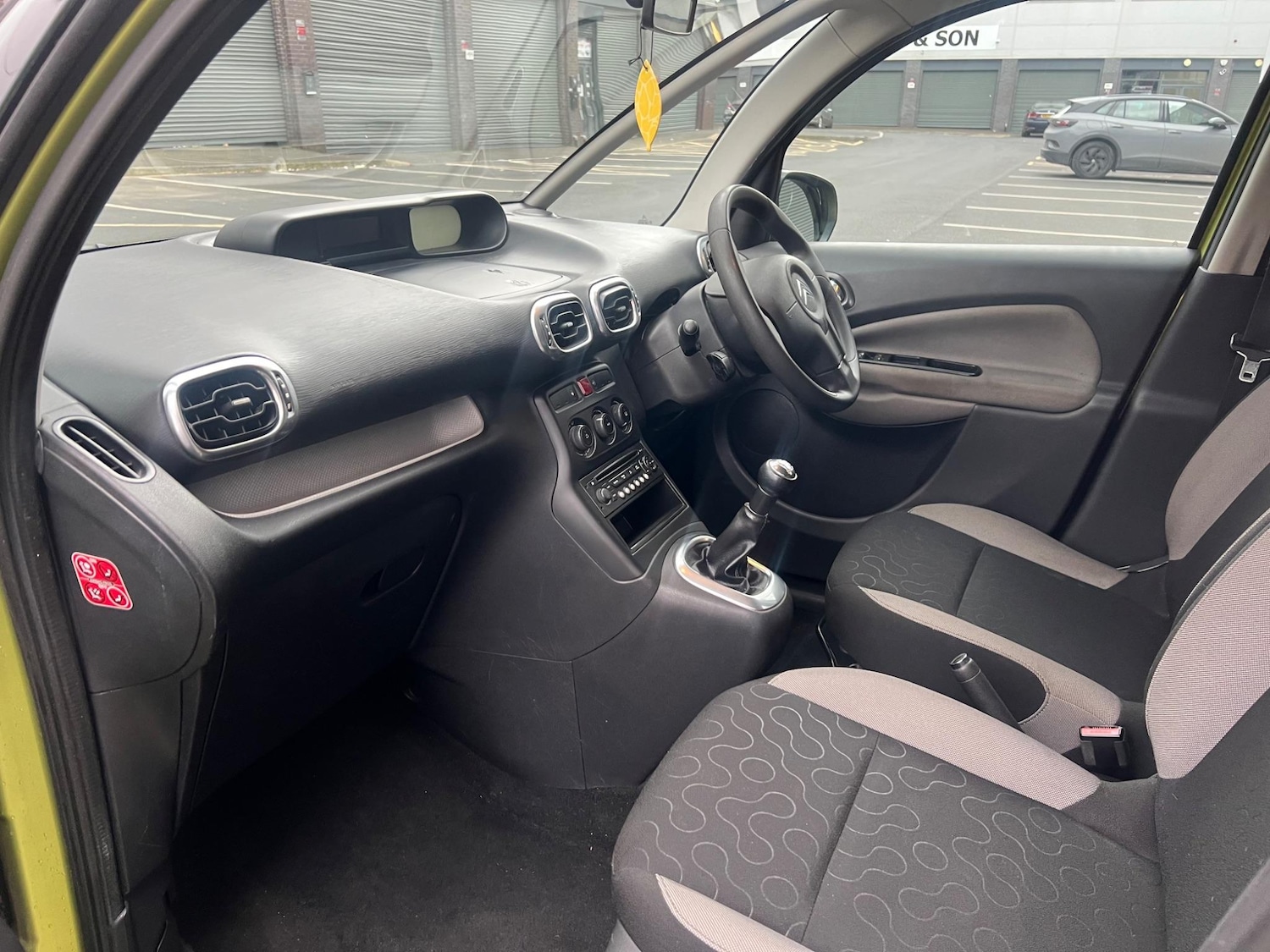 Used Citroen C3 Picasso 2010 for sale - 76666609: Photo 11