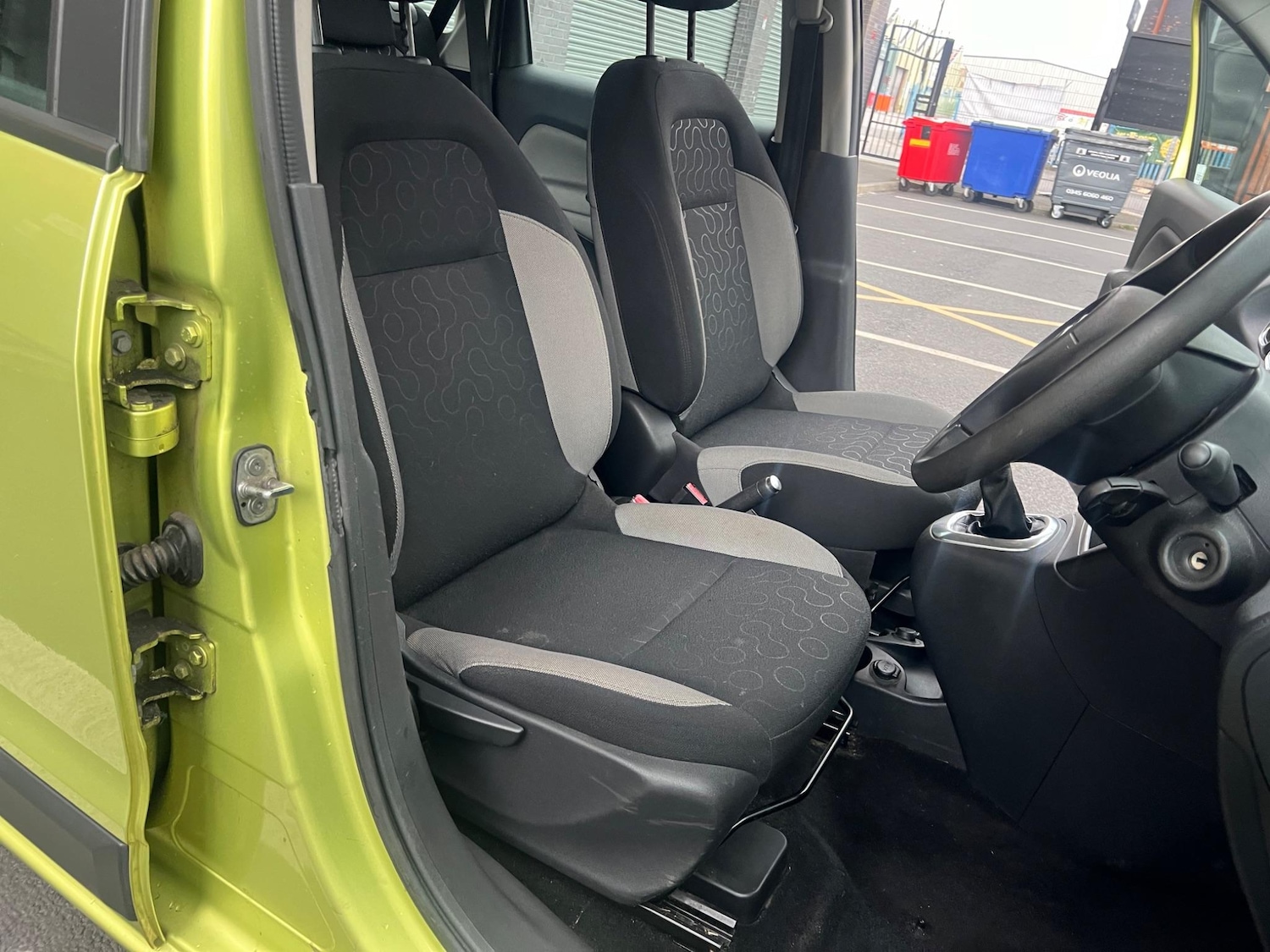 Used Citroen C3 Picasso 2010 for sale - 76666609: Photo 22