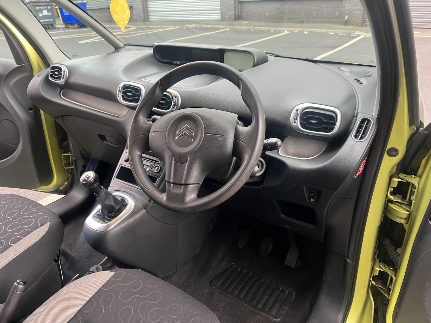 Used Citroen C3 Picasso 2010 for sale - 76666609: Photo 23