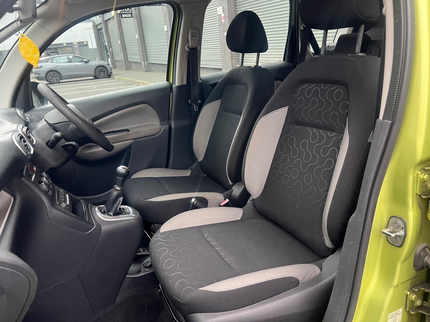 Used Citroen C3 Picasso 2010 for sale - 76952939: Photo 10