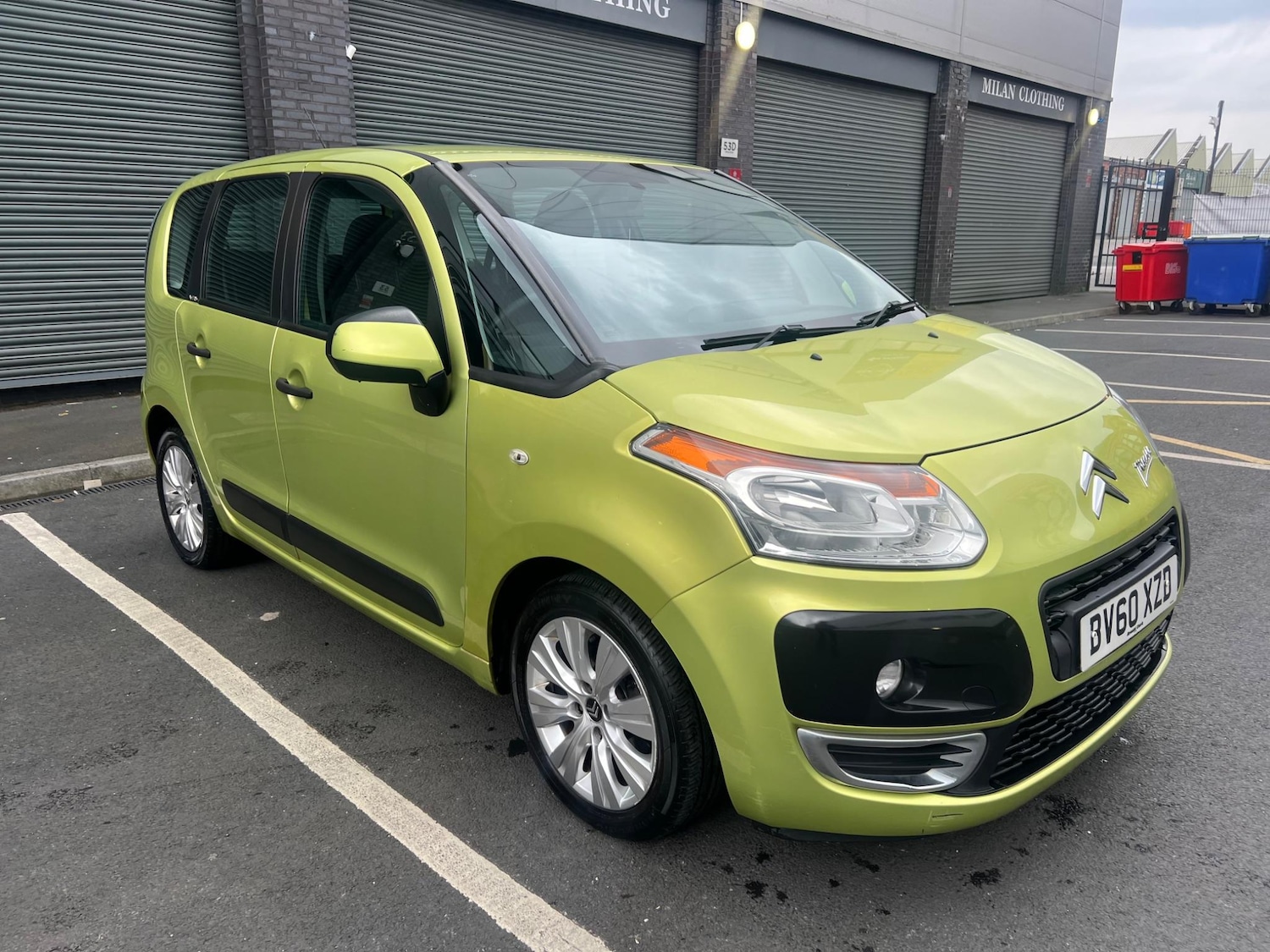 Used Citroen C3 Picasso 2010 for sale - 76952939: Photo 3
