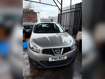 2011 (11) - 1.6 [117] Visia 5dr