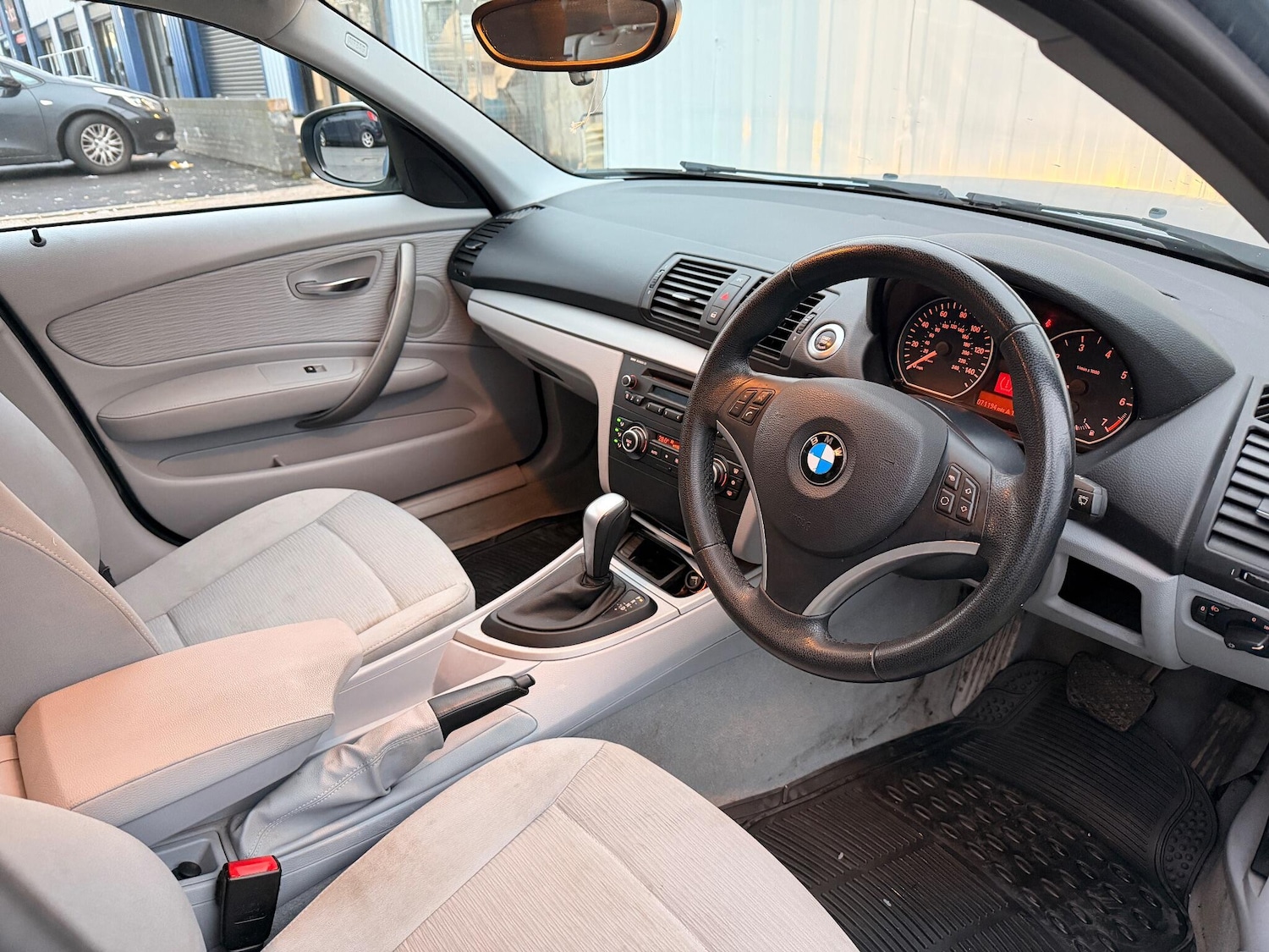 Used BMW 1 Series 2009 for sale - 76952426: Photo 5