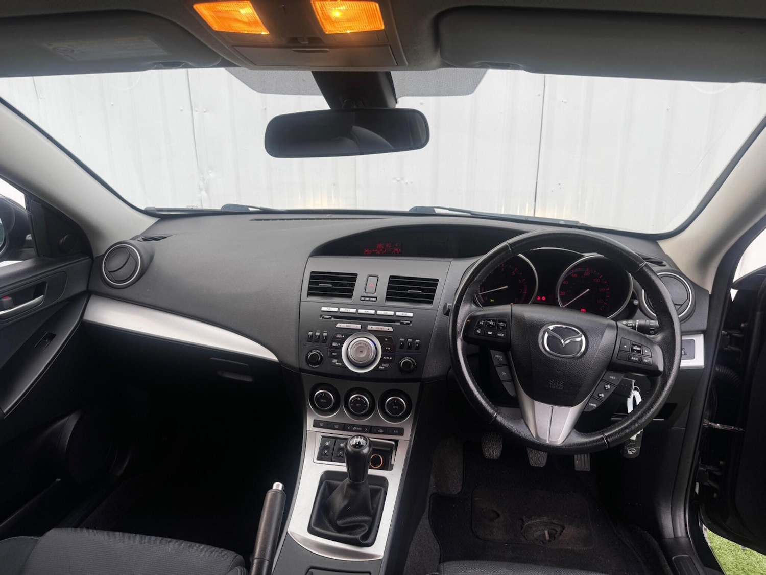 Used Mazda Mazda3 2011 for sale - 76552000: Photo 17