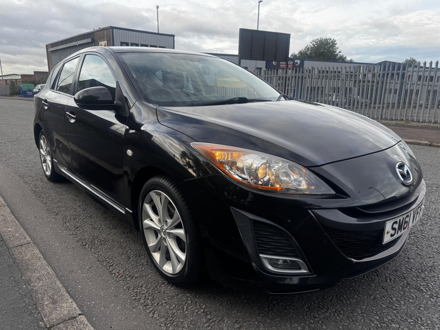 Used Mazda Mazda3 2011 for sale - 76552000: Photo 2