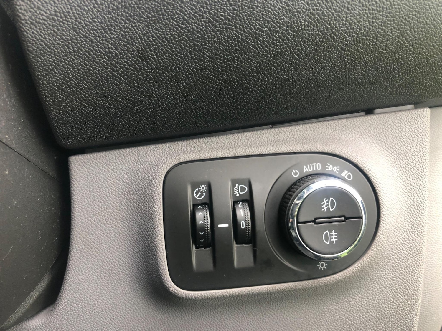 Used Vauxhall Corsa 2015 for sale - 76953387: Photo 20