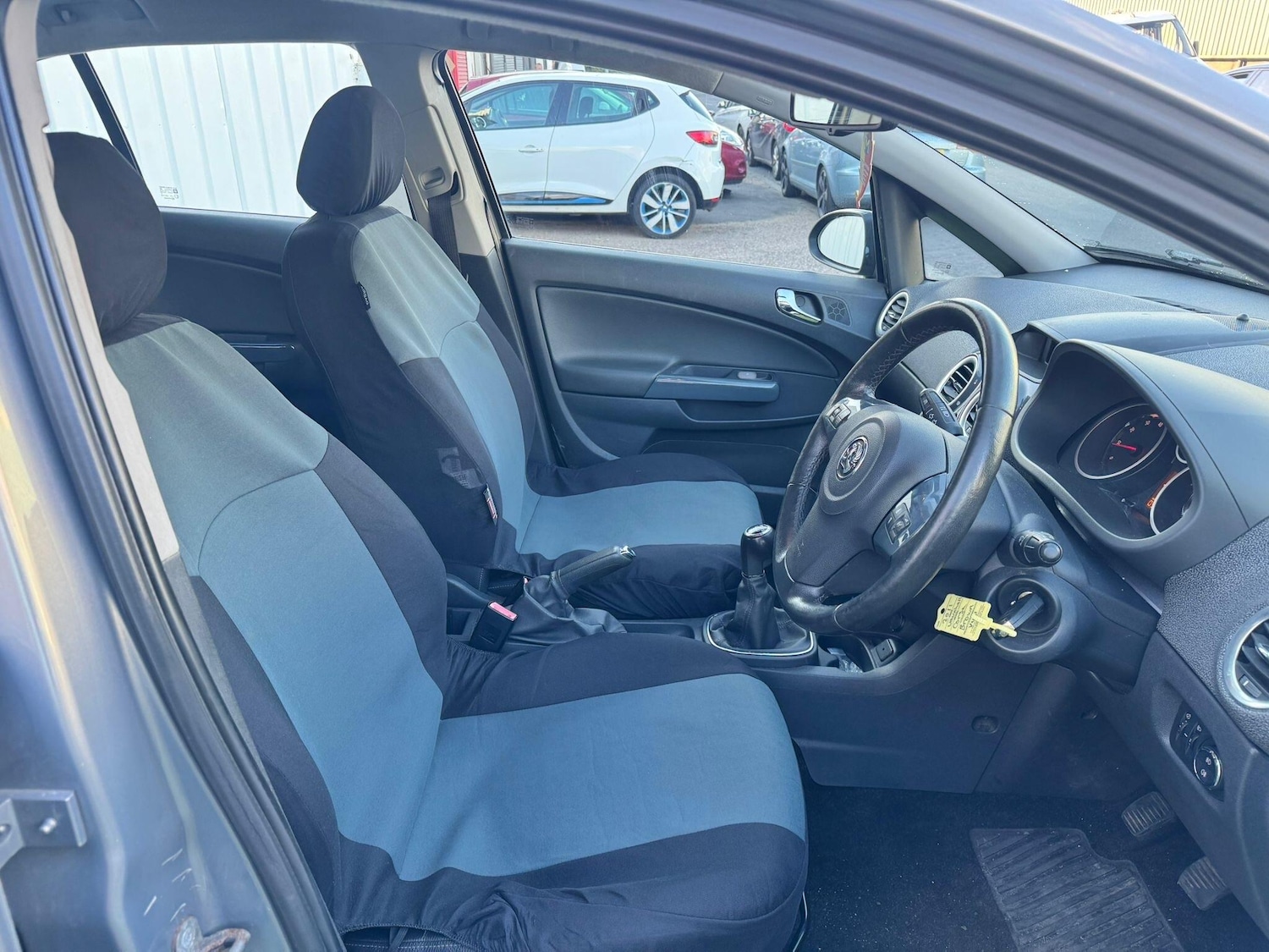 Used Vauxhall Corsa 2011 for sale - 76549192: Photo 22