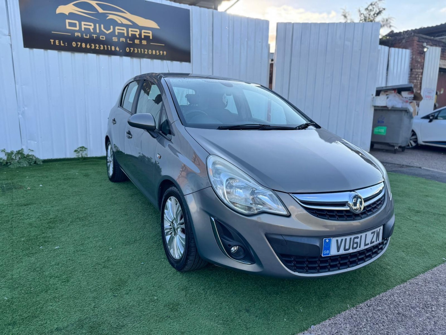 Used Vauxhall Corsa 2011 for sale - 76549192: Photo 3