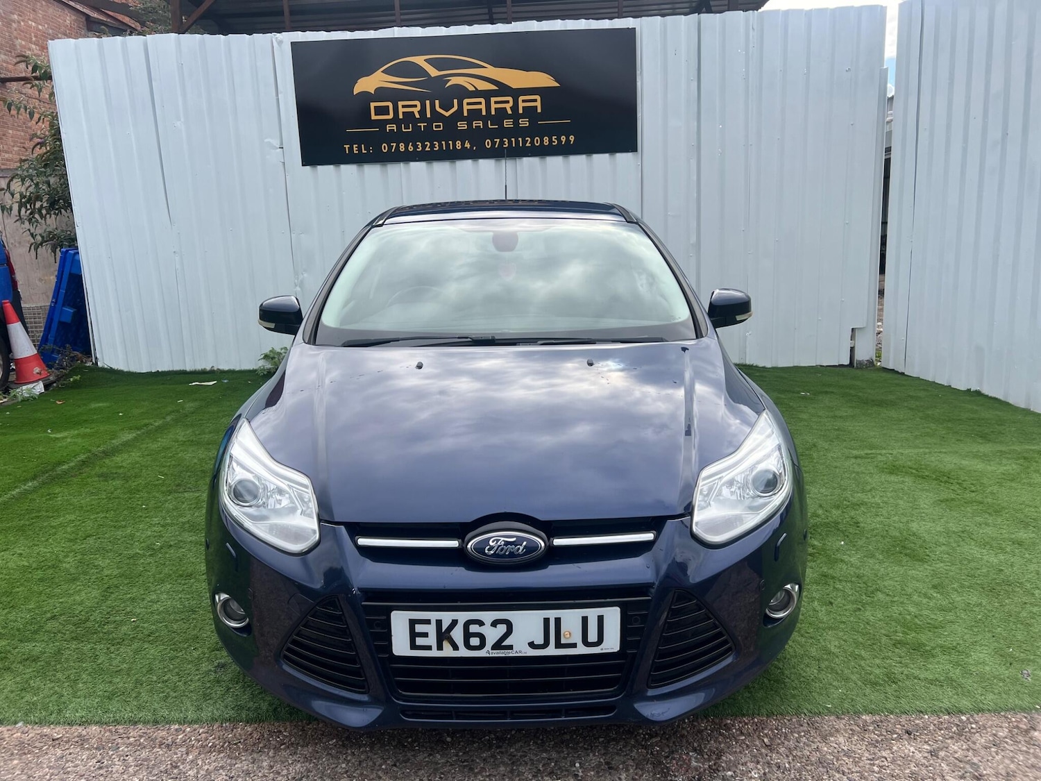 Used Ford Focus for sale - 76549405: Photo 2