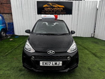 Used Hyundai i10 2017 for sale - 76561353: Photo