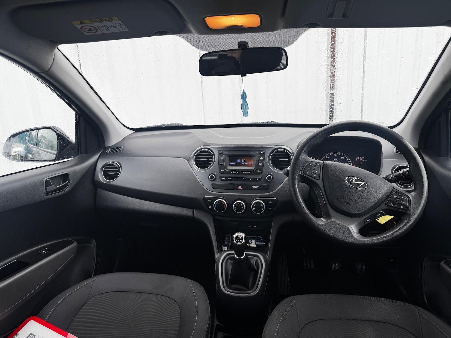 Used Hyundai i10 2017 for sale - 76561353: Photo 8