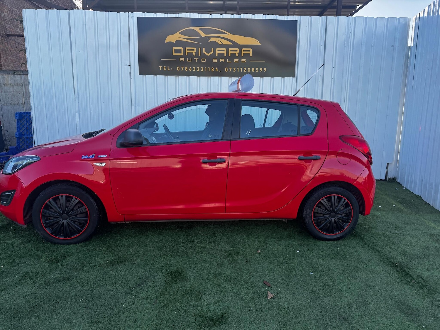 Used Hyundai i20 2014 for sale - 76953238: Photo 3