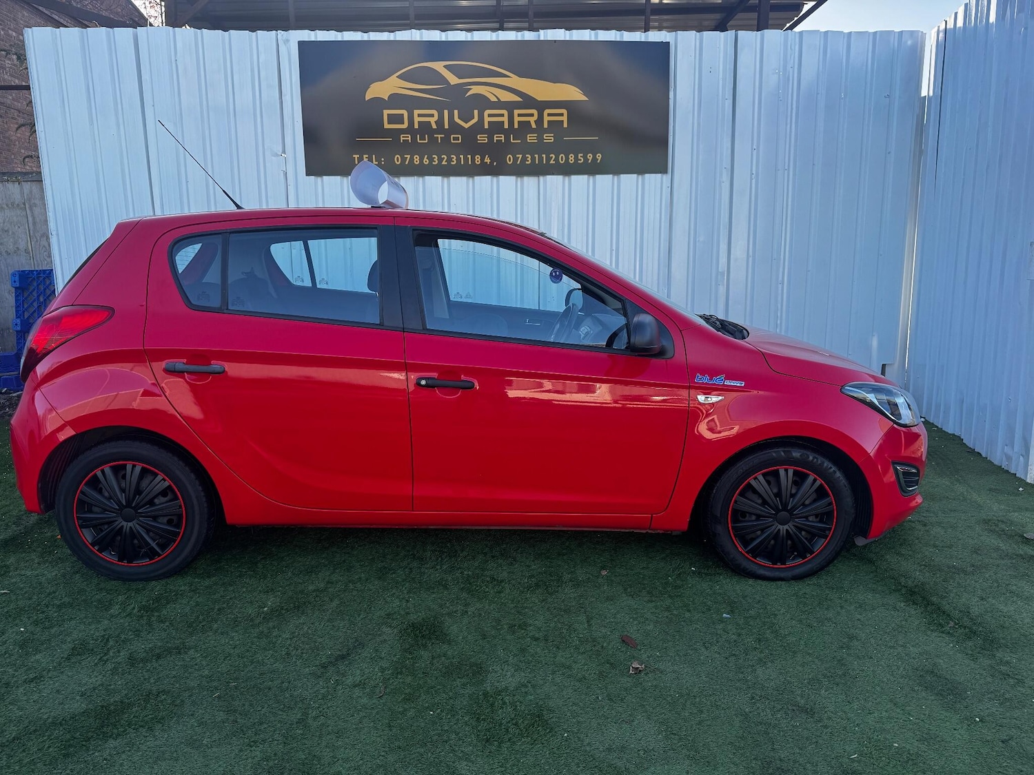 Used Hyundai i20 2014 for sale - 76953238: Photo 4