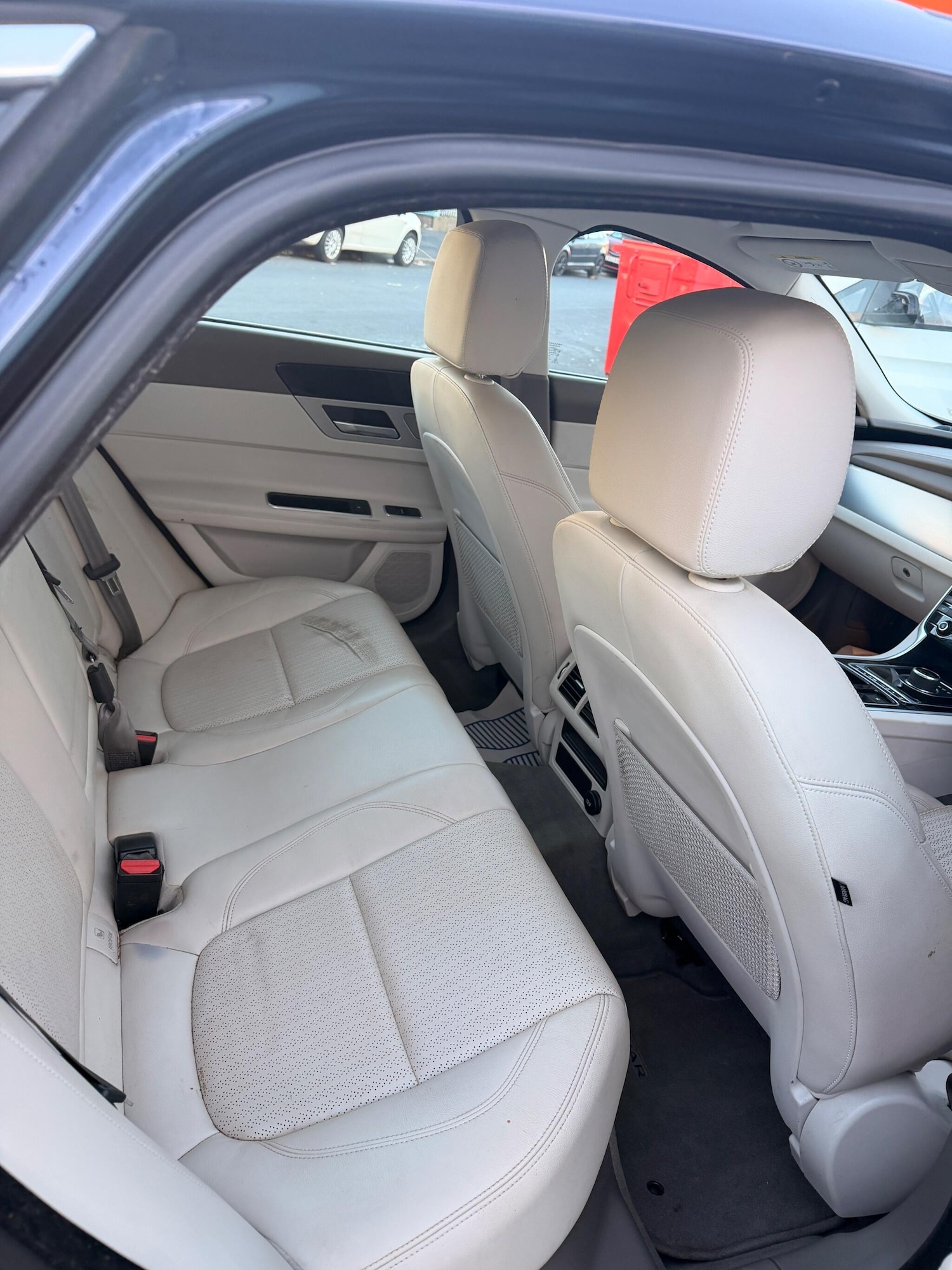 Used Jaguar XF 2018 for sale - 76645630: Photo 14