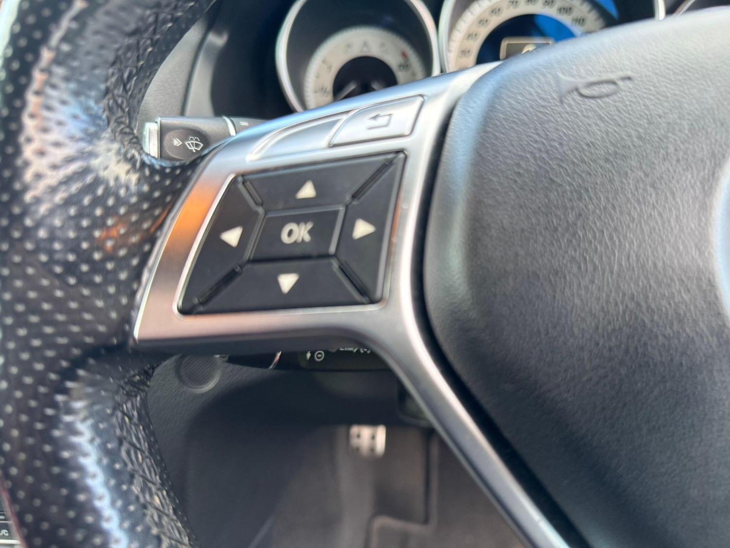 Used Mercedes-Benz E Class 2014 for sale - 76953521: Photo 13