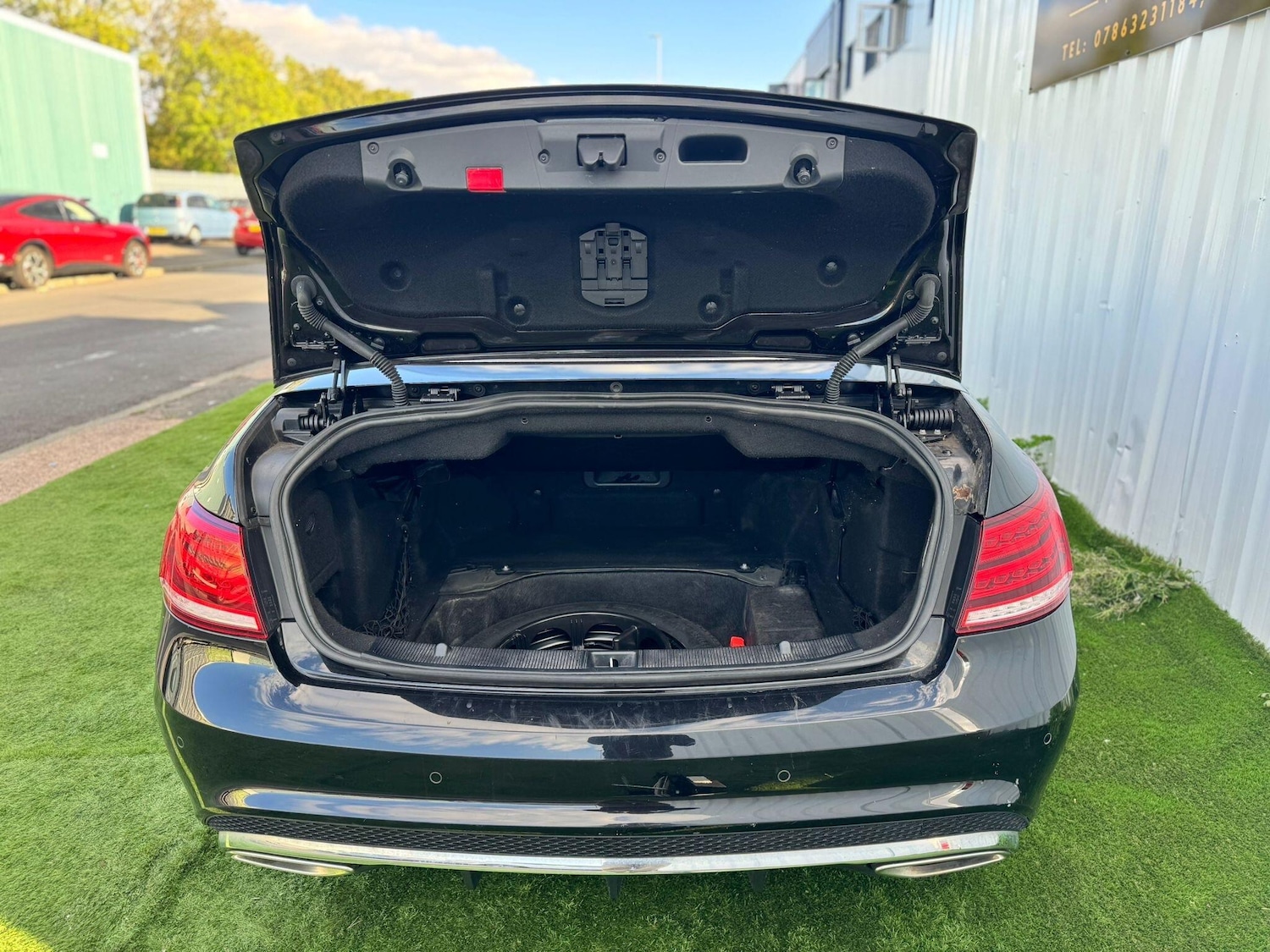 Used Mercedes-Benz E Class 2014 for sale - 76953521: Photo 25