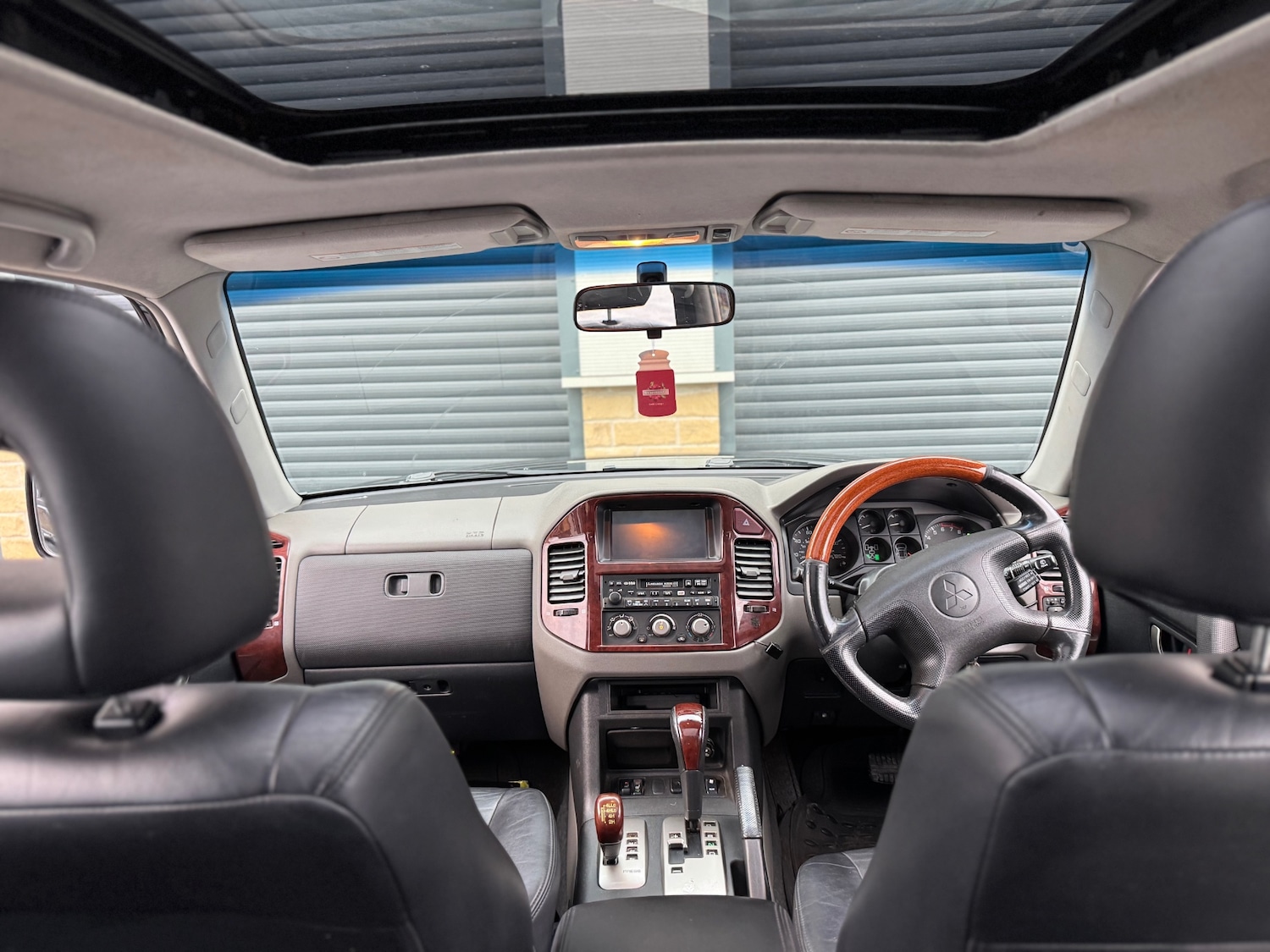 Used Mitsubishi Shogun 2005 for sale - 78067811: Photo 74