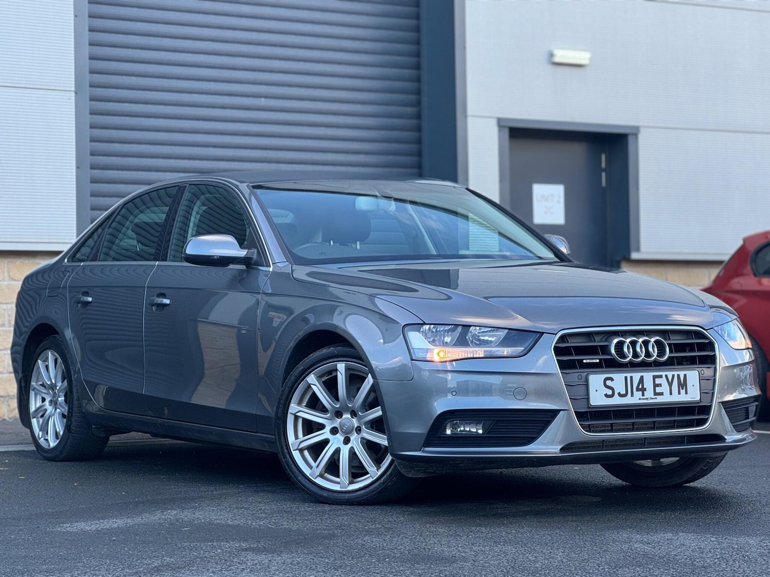 Used Audi A4 2014 for sale - 77344727: Photo 4