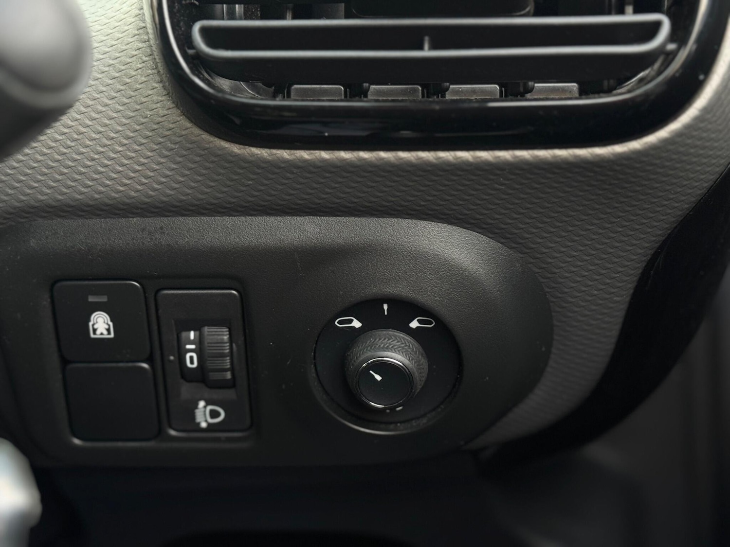 Used Citroen C4 Cactus 2019 for sale - 76633673: Photo 53