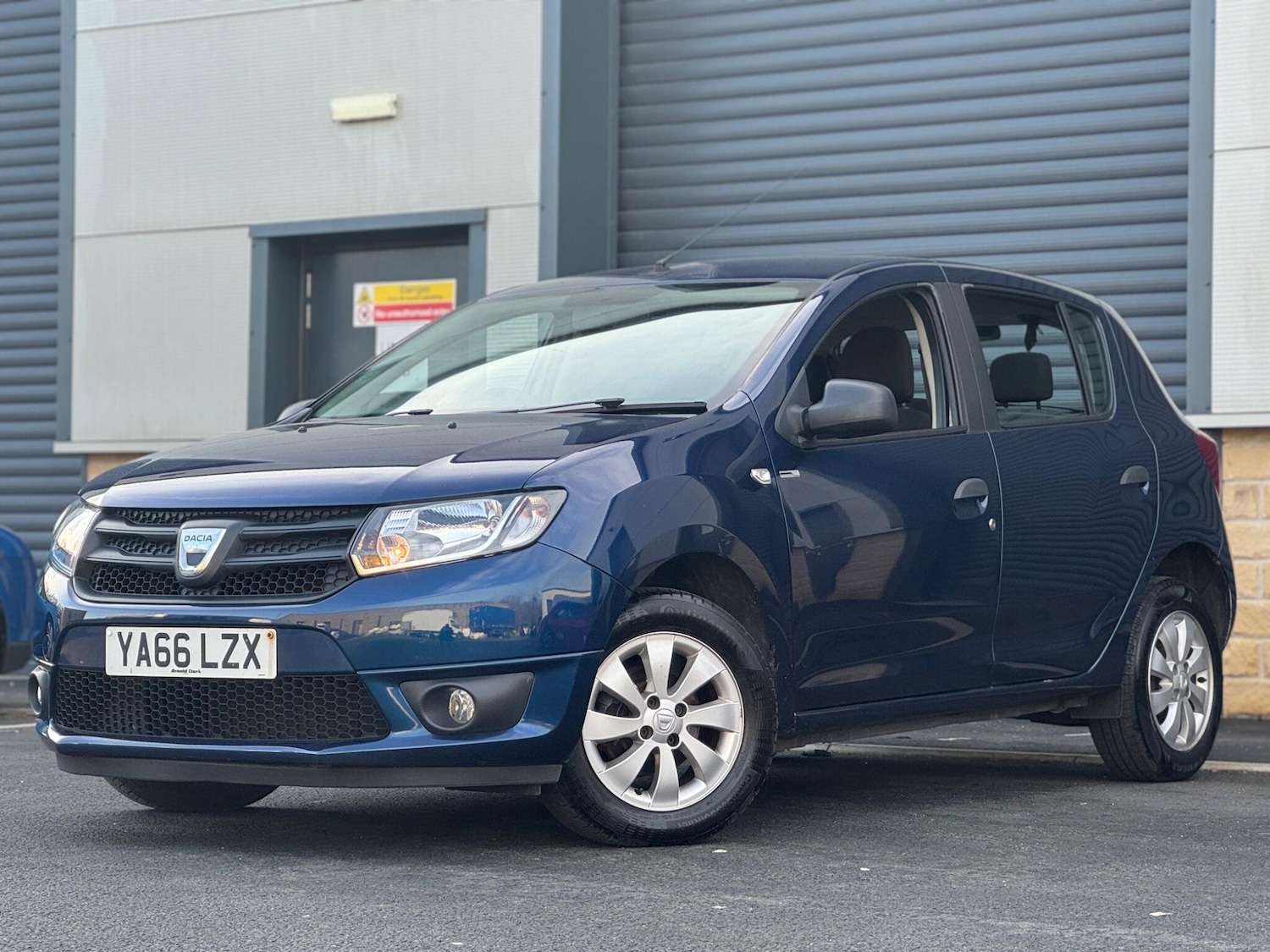 Used Dacia Sandero 2016 for sale - 76632790: Photo 17