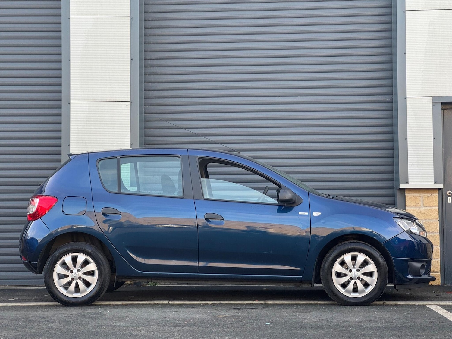 Used Dacia Sandero 2016 for sale - 76632790: Photo 37