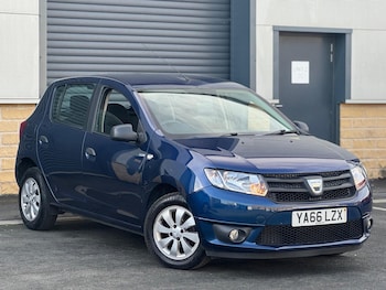 Used Dacia Sandero 2016 for sale - 76632790: Photo
