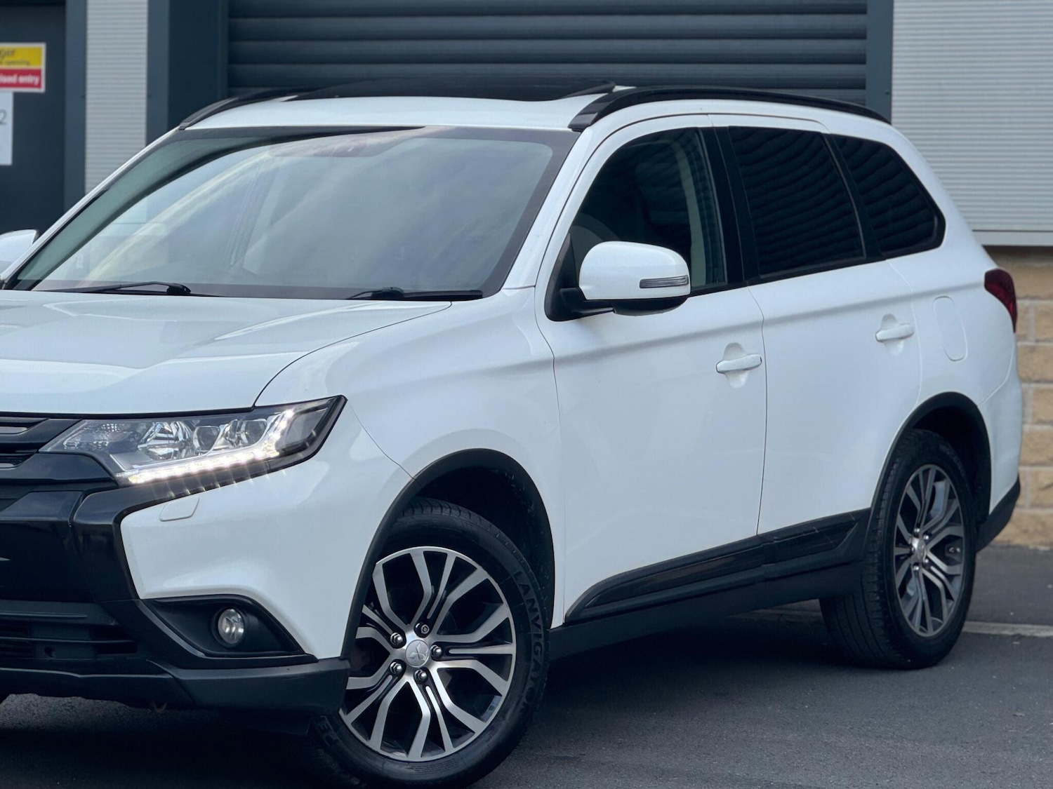 Used Mitsubishi Outlander 2016 for sale - 76992439: Photo 11