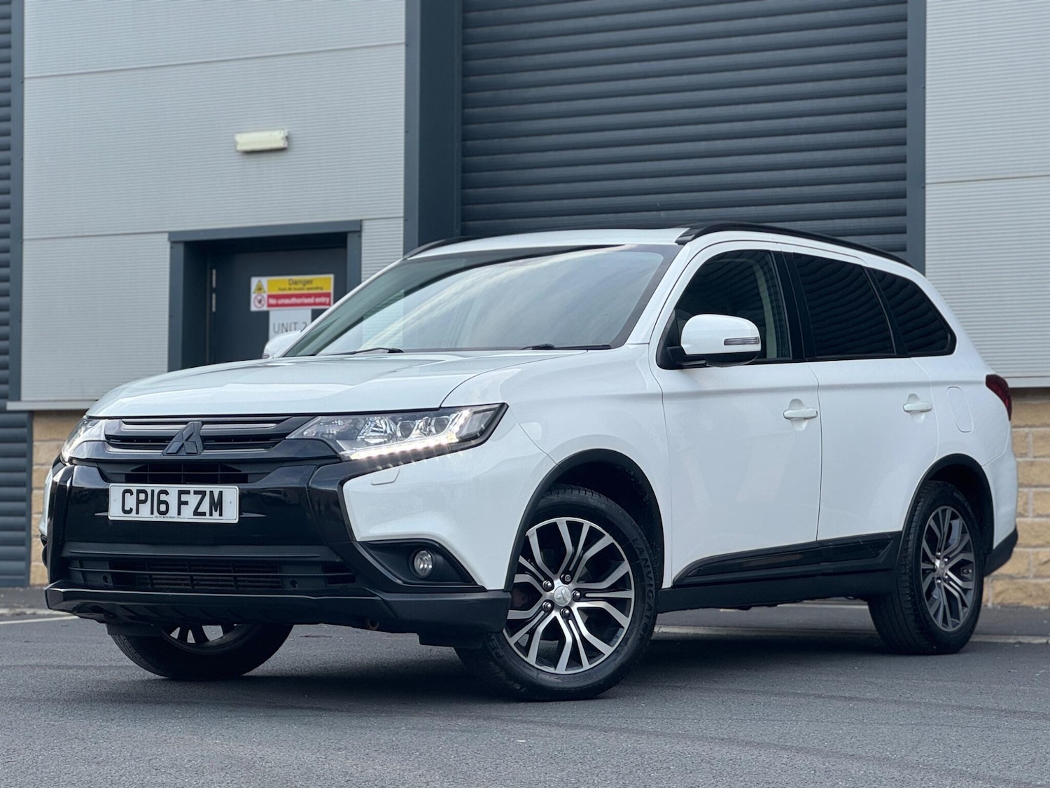 Used Mitsubishi Outlander 2016 for sale - 76992439: Photo 12