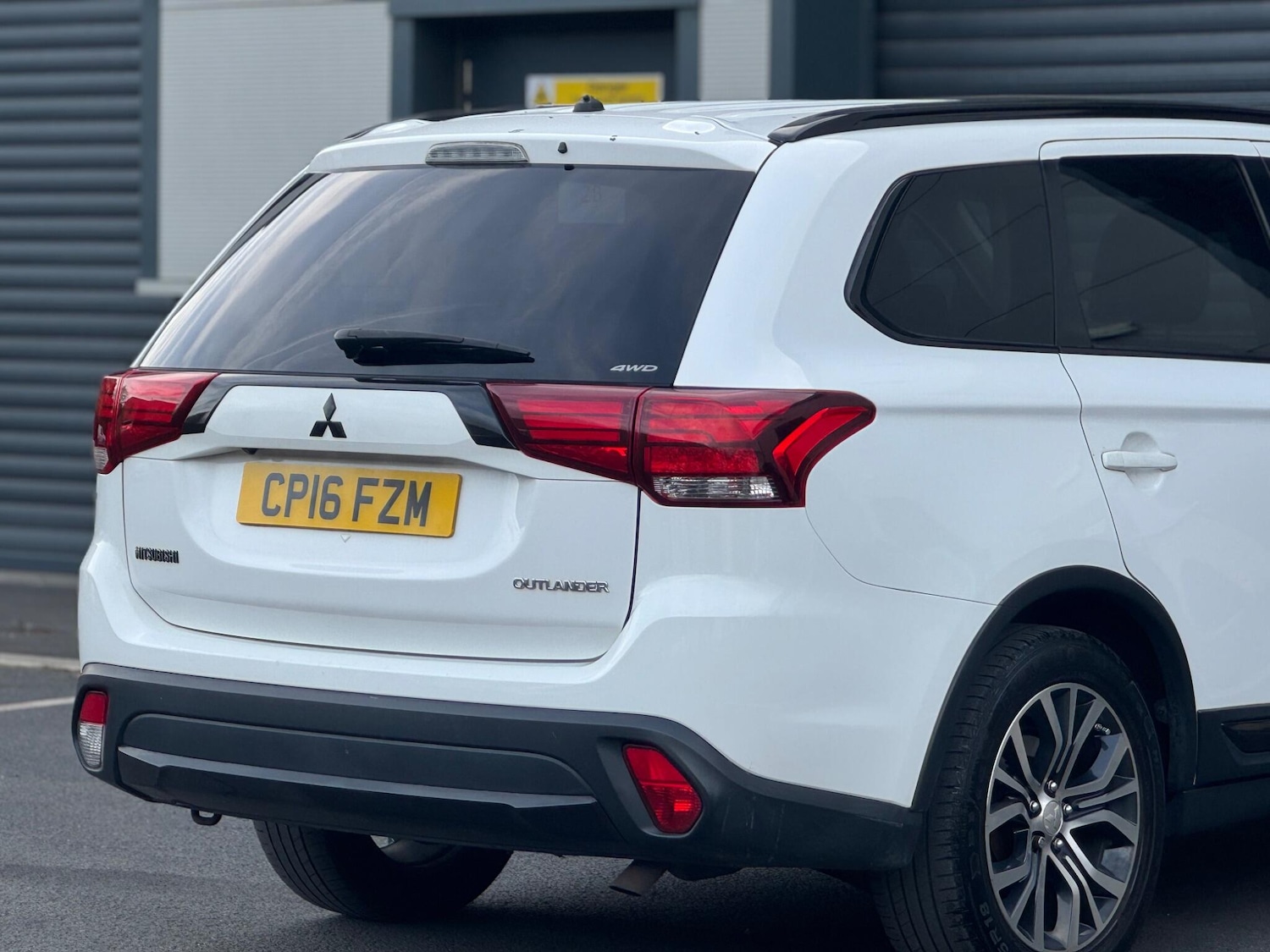 Used Mitsubishi Outlander 2016 for sale - 76992439: Photo 24