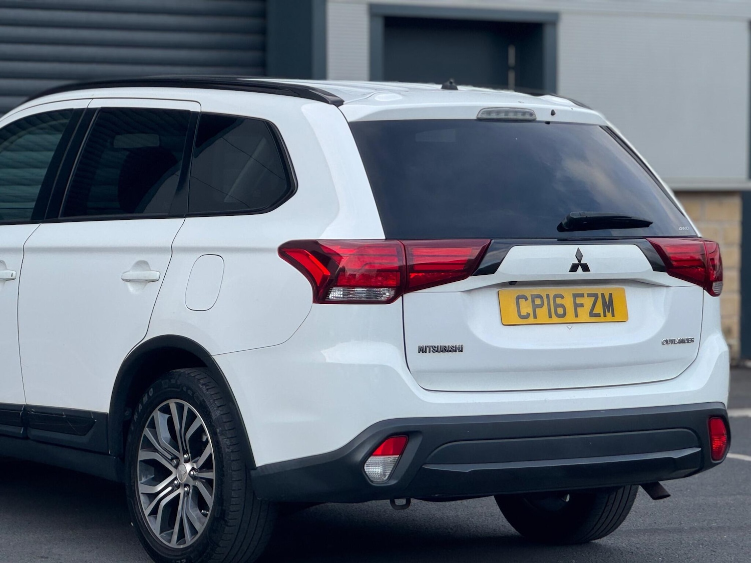 Used Mitsubishi Outlander 2016 for sale - 76992439: Photo 30