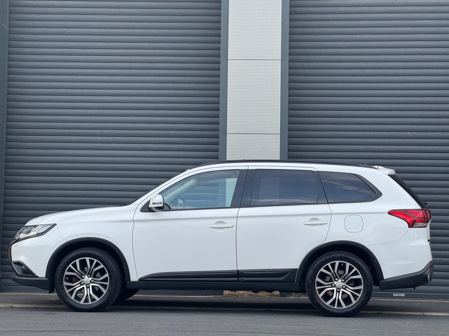 Used Mitsubishi Outlander 2016 for sale - 76992439: Photo 36