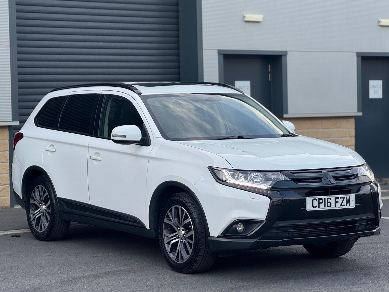 Used Mitsubishi Outlander 2016 for sale - 76992439: Photo 5