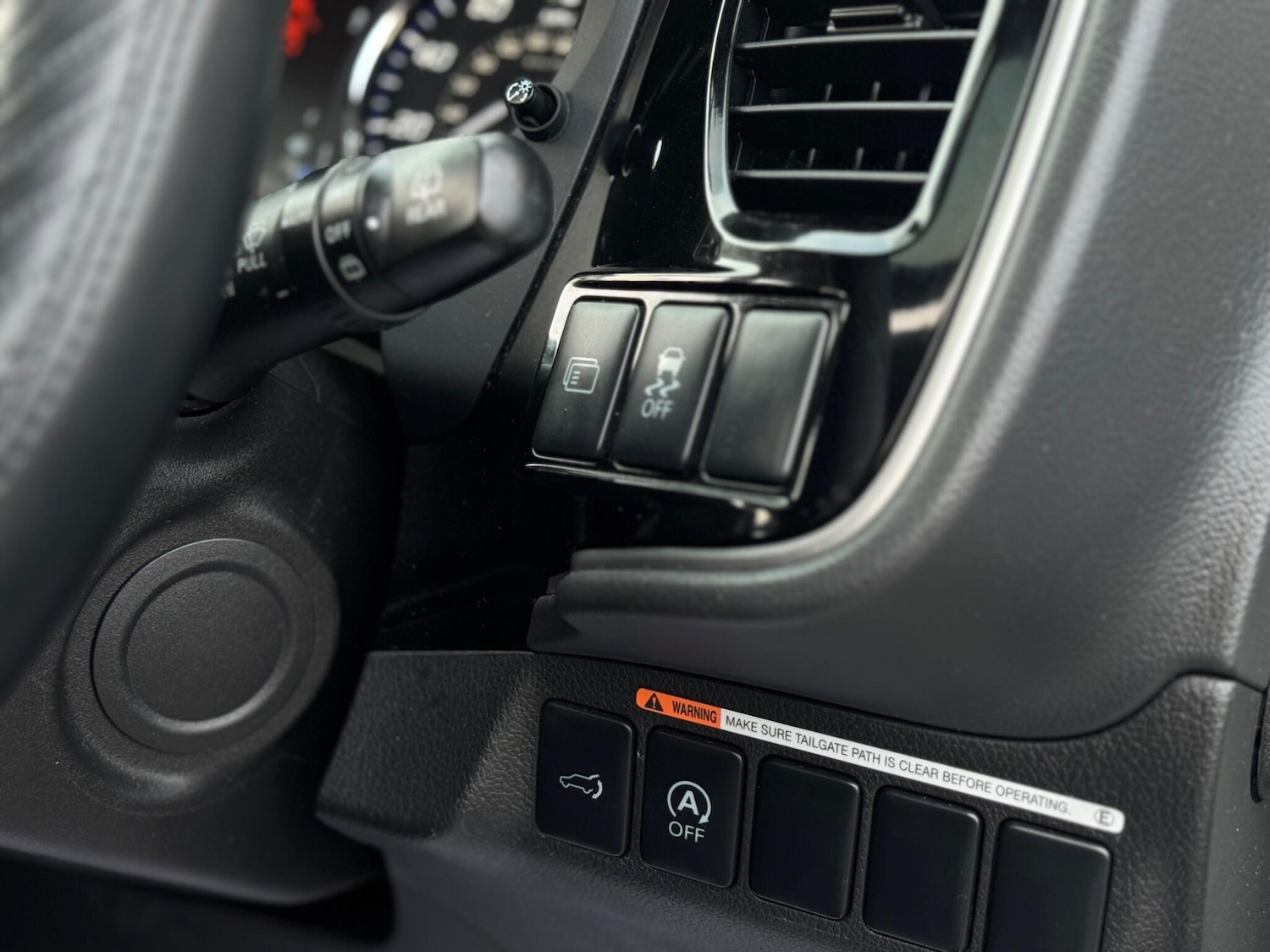 Used Mitsubishi Outlander 2016 for sale - 76992439: Photo 64