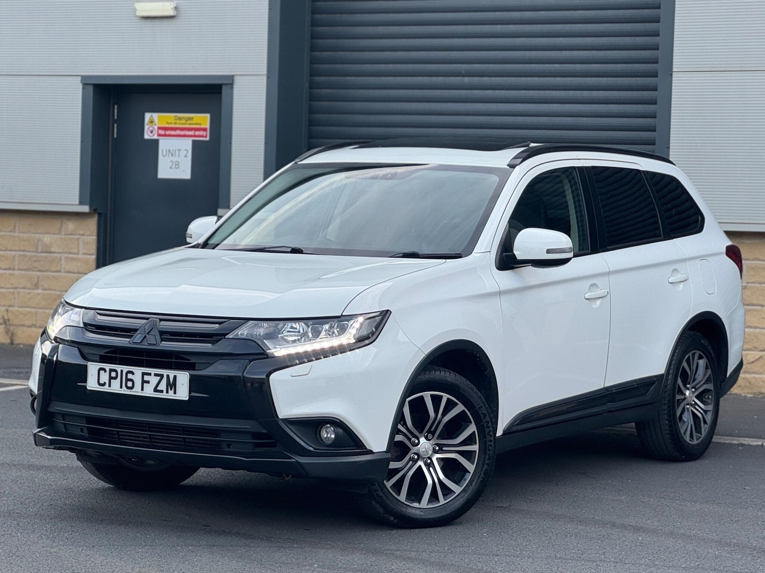 Used Mitsubishi Outlander 2016 for sale - 76992439: Photo 9