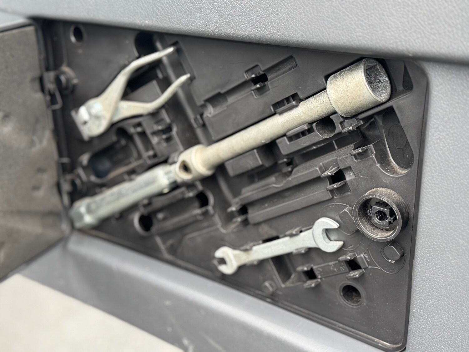 Used Mitsubishi Shogun 1999 for sale - 78067666: Photo 58